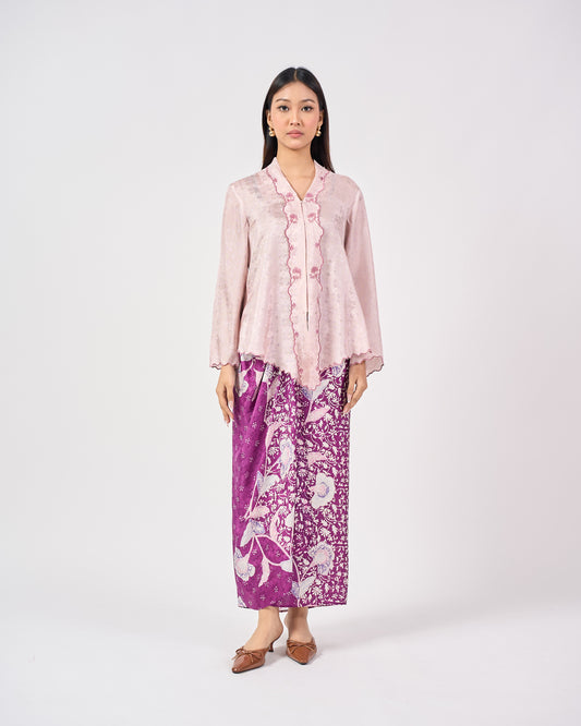 Juwita Kebaya Pendek  in Purple