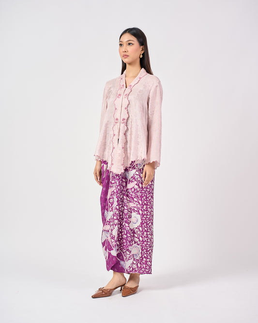 Juwita Kebaya Pendek  in Purple