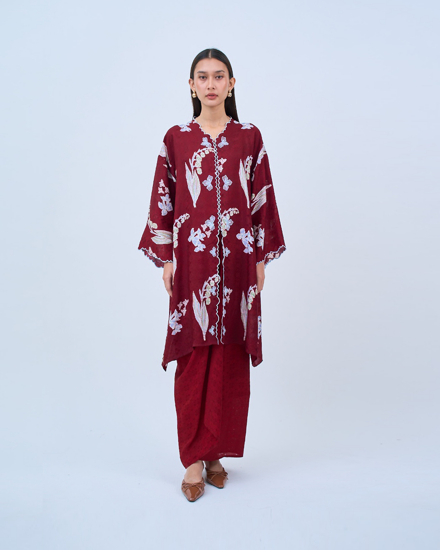 Khadeeja Kebarung in Maroon