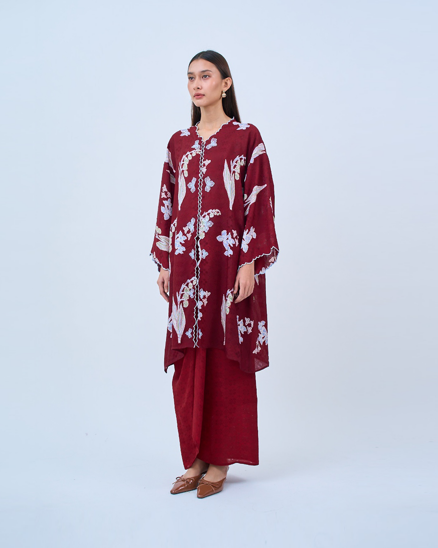 Khadeeja Kebarung in Maroon