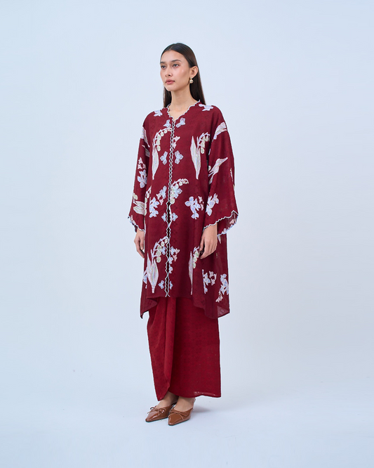 Khadeeja Kebarung in Maroon