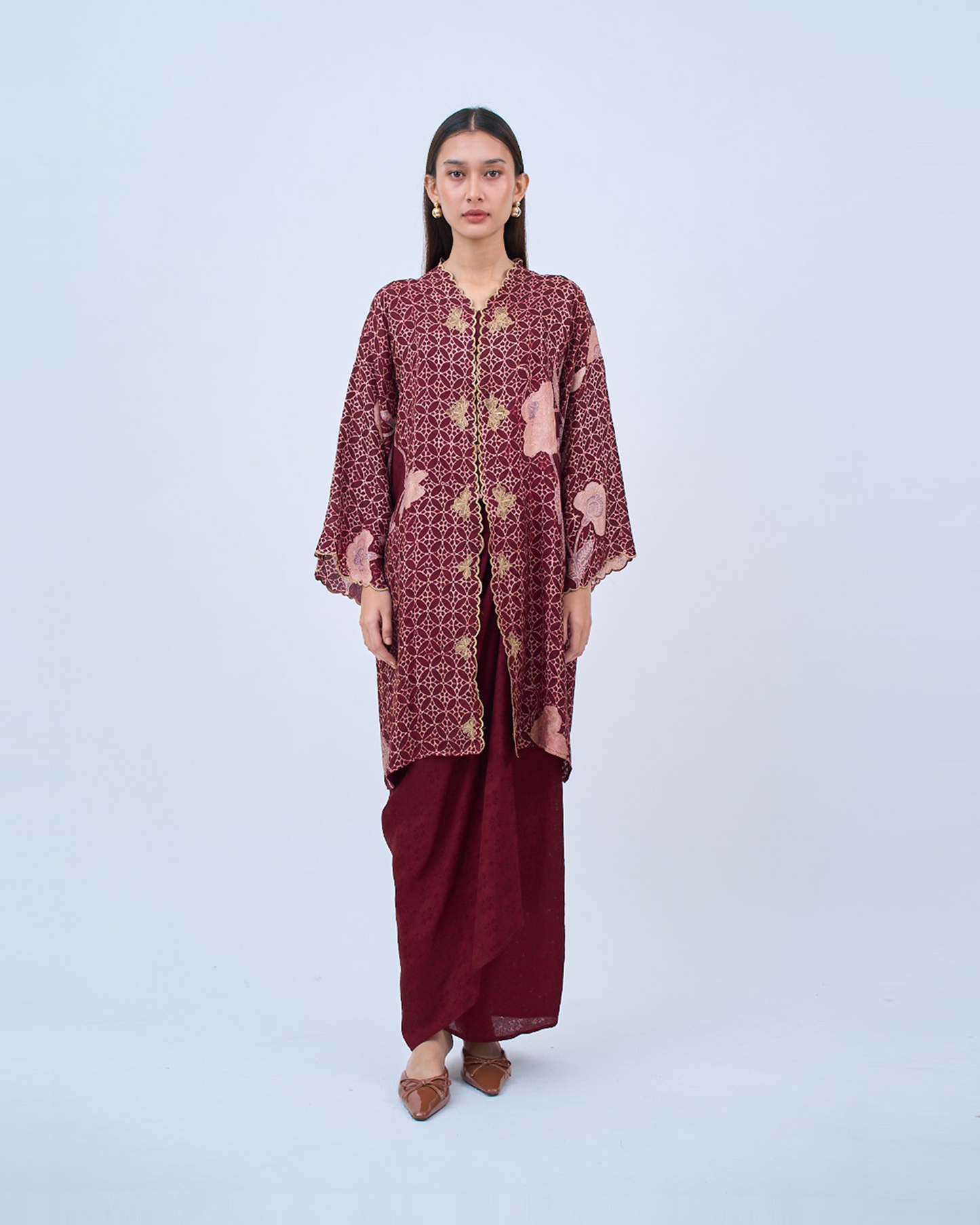 Khadeeja Kebarung in Maroon