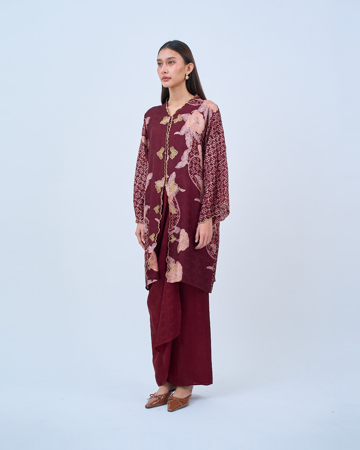 Khadeeja Kebarung in Maroon