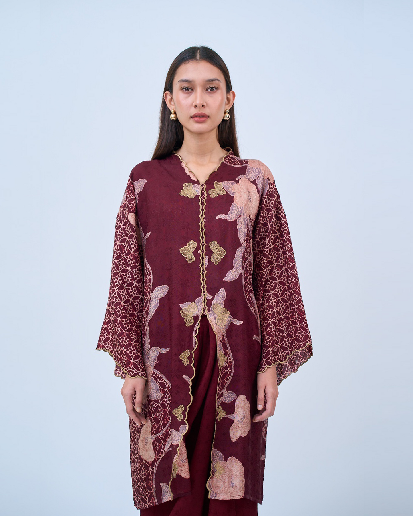 Khadeeja Kebarung in Maroon