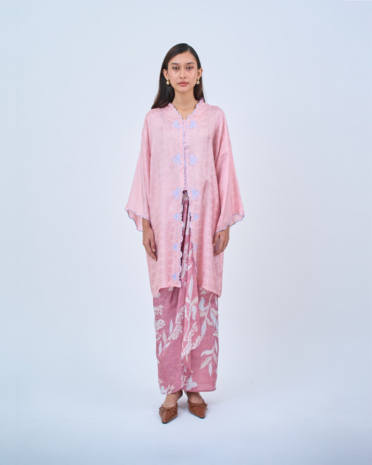 Khadeeja Kebarung in Pink