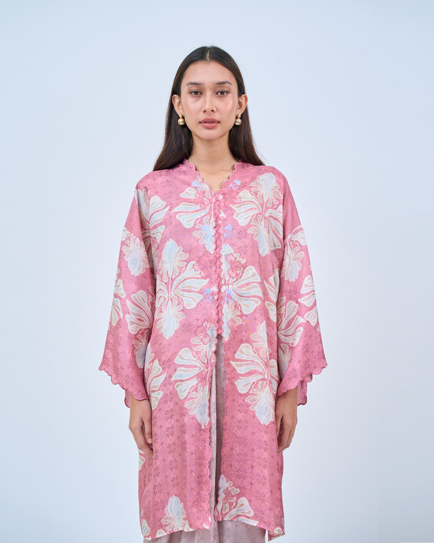 Khadeeja Kebarung in Pink