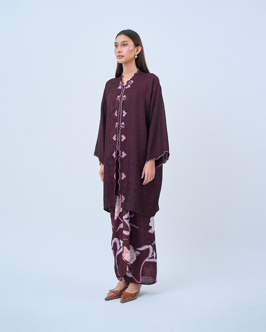 Khadeeja Kebarung in Maroon