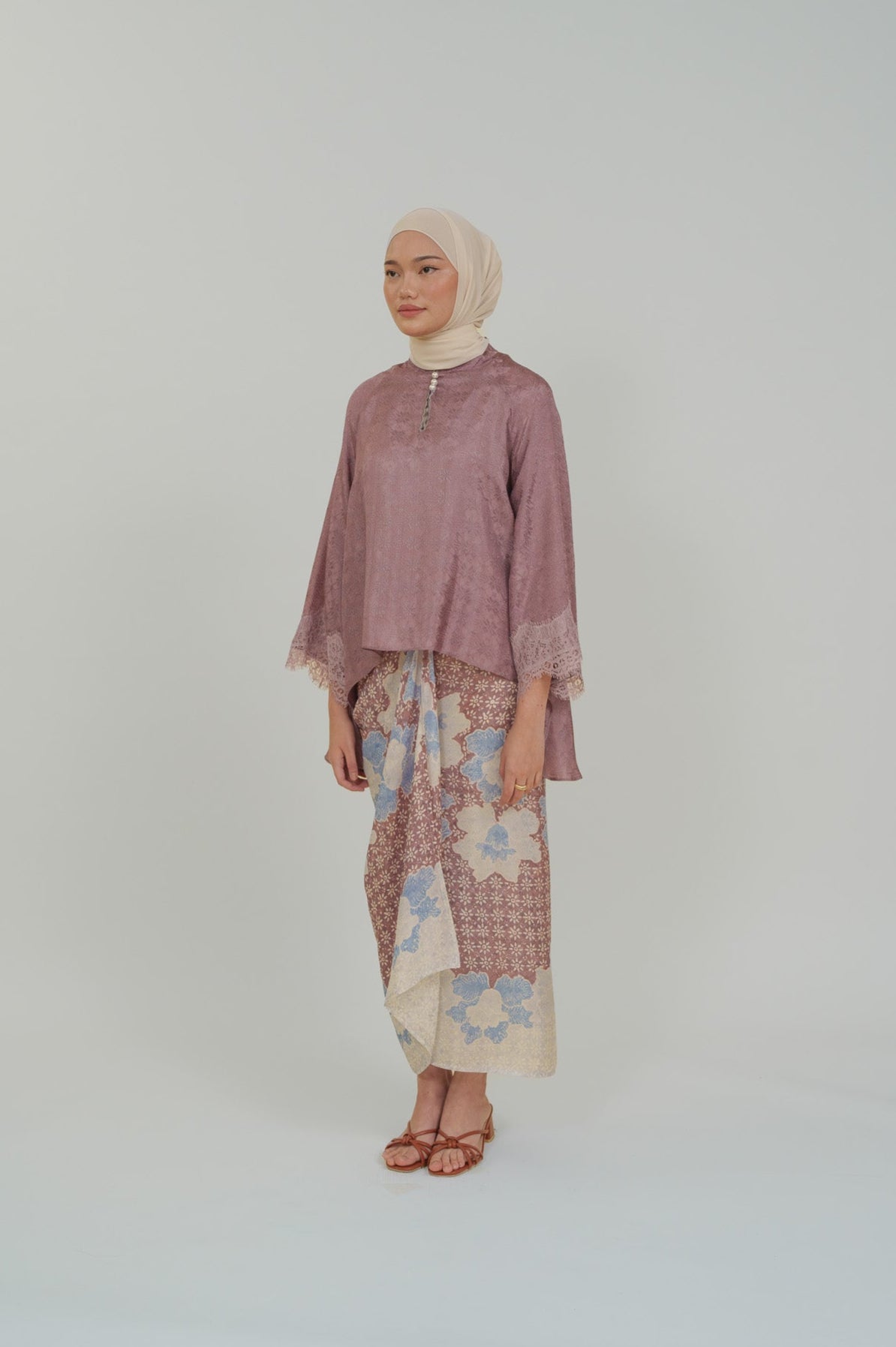 Kurung Moden AYANA (05-21 PPL)