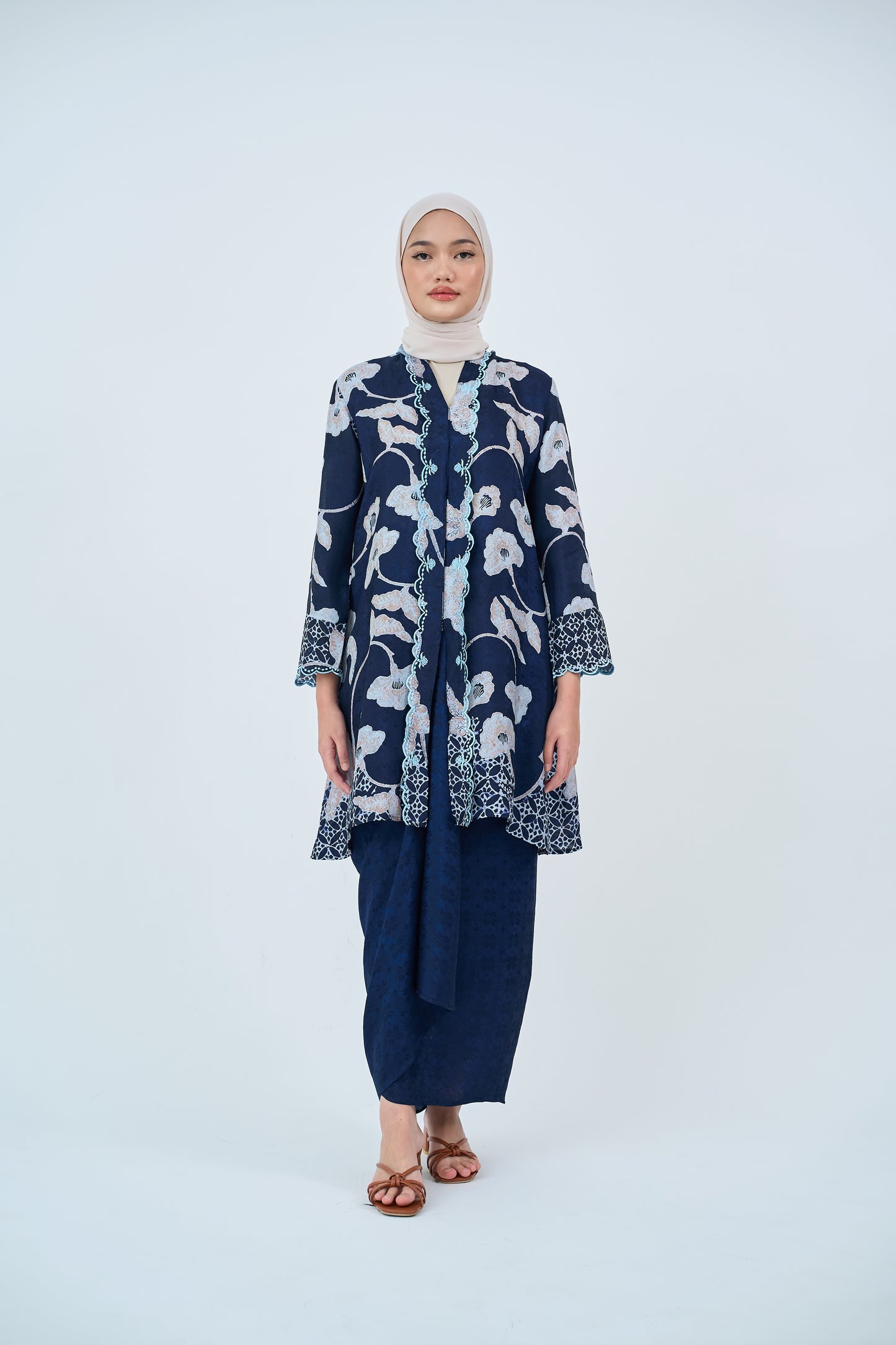 Kebarung Moden WARDAH