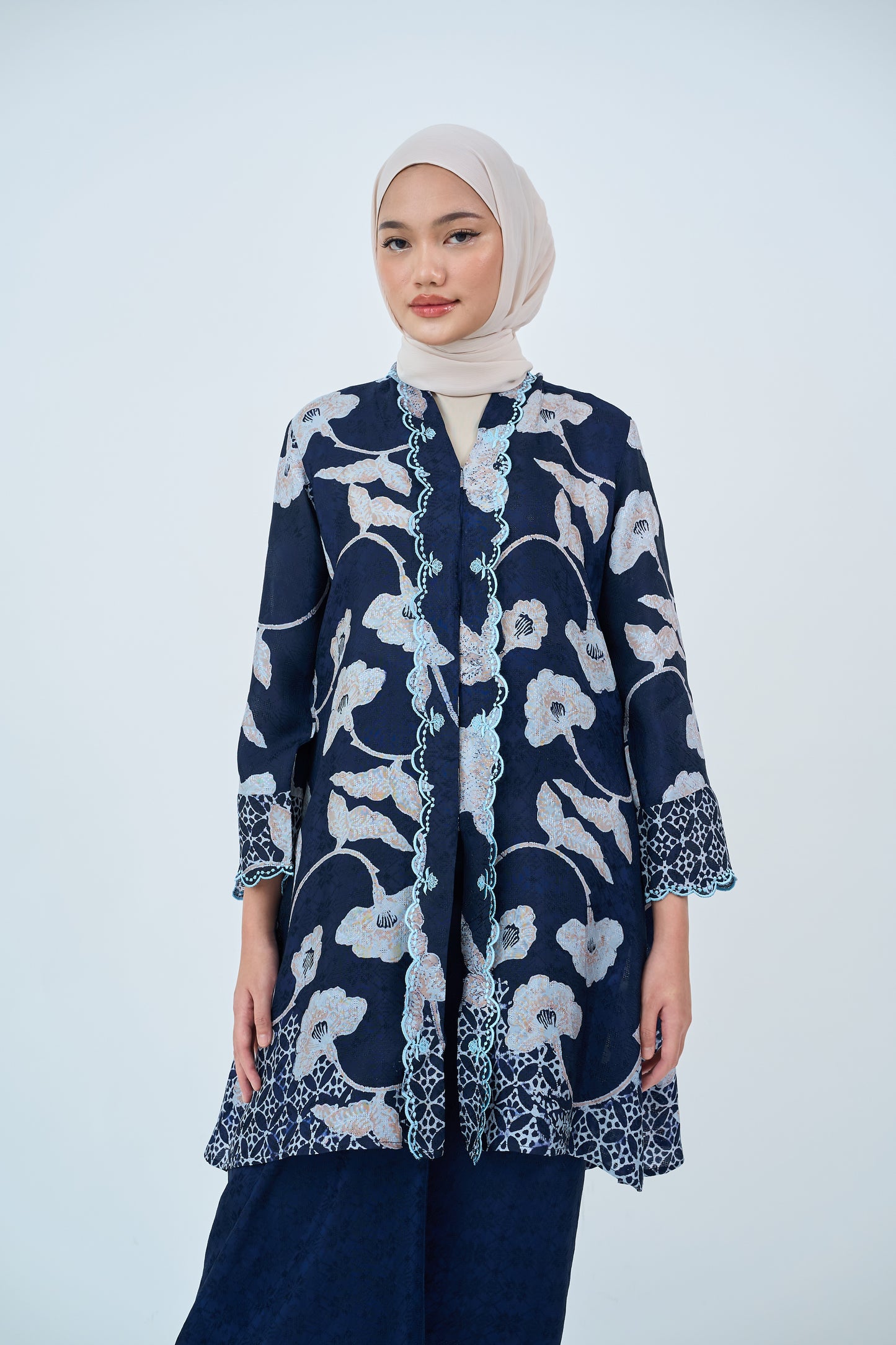 Kebarung Moden WARDAH