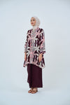 Wardah Kebarung in Burgundy