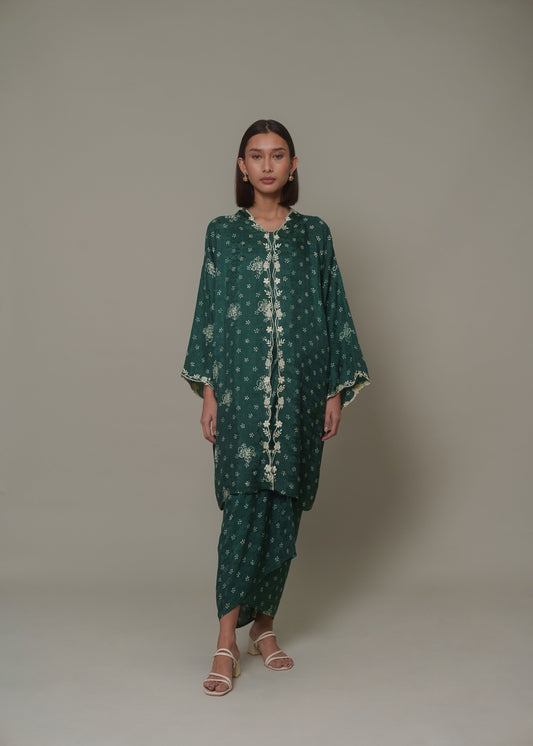 Kebaya labuh khadeeja 05-19 GRN 