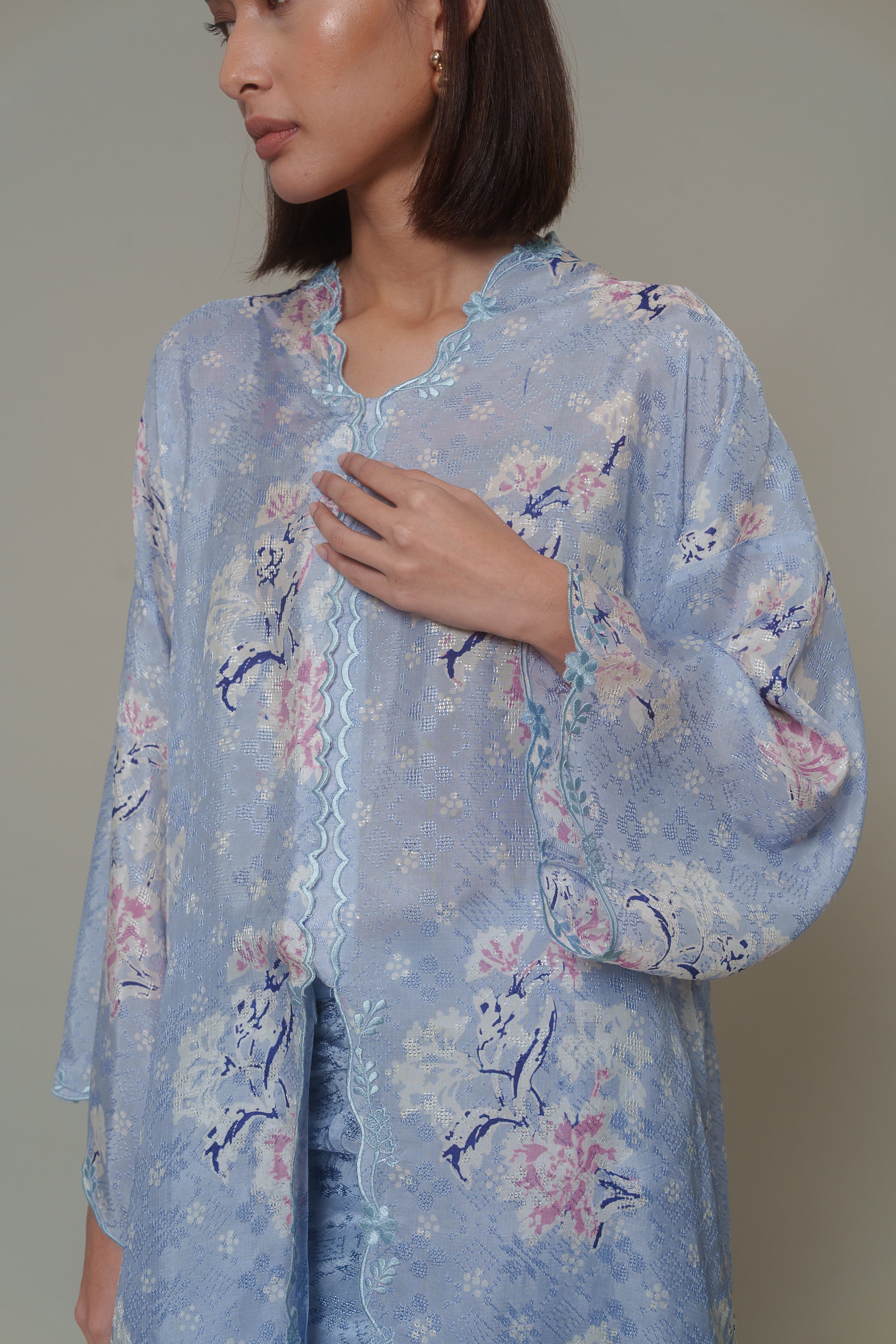 Kebaya labuh khadeeja 05-33 BLU 03