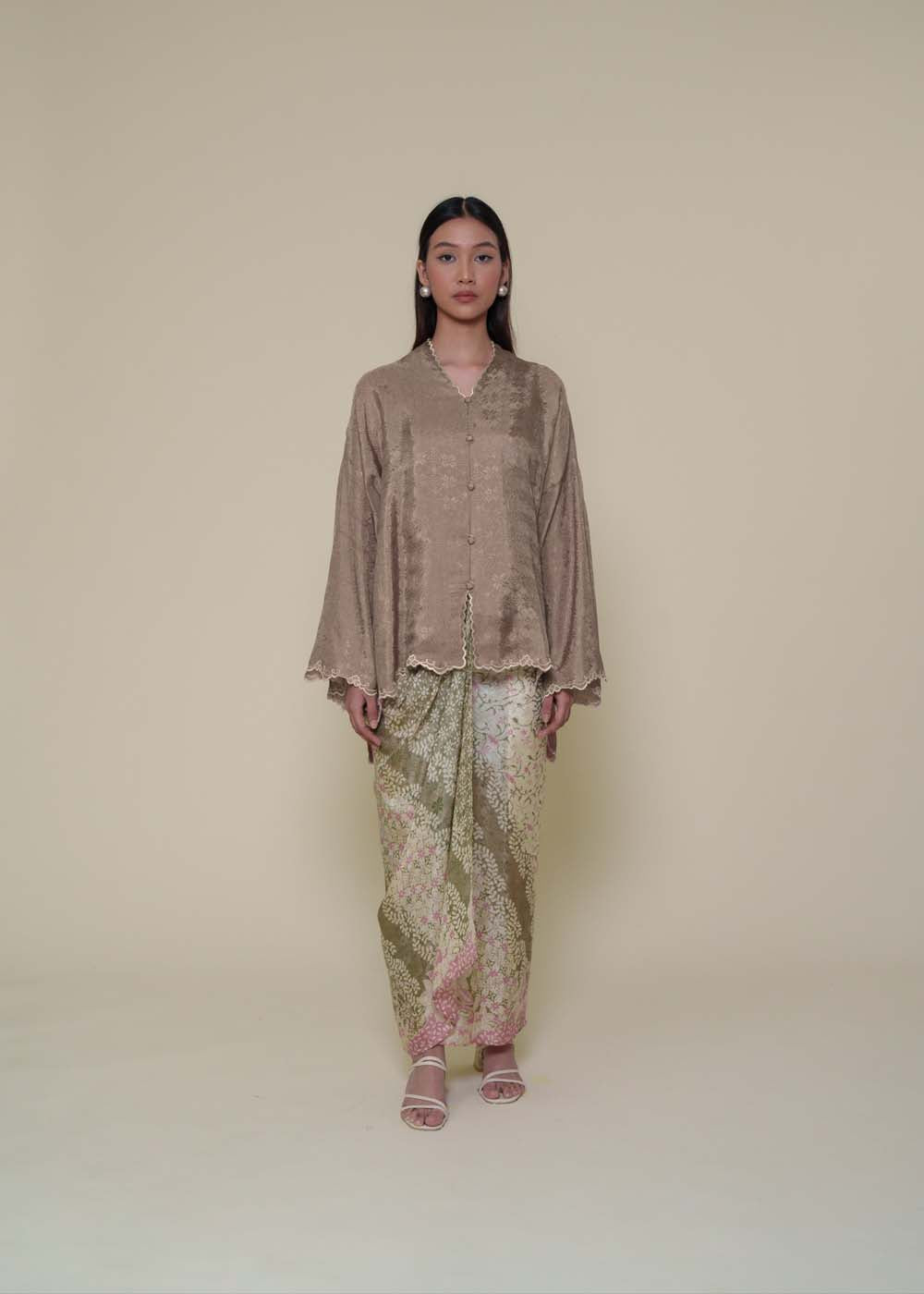 Kurung Kedah DIANA (05-01 NDE)