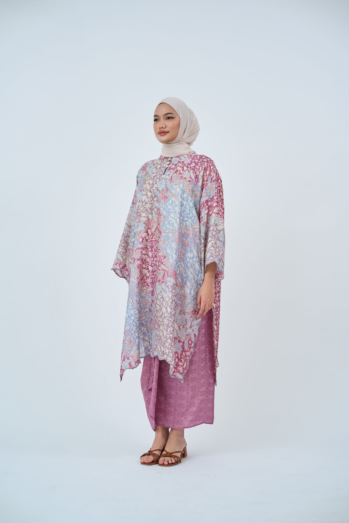 Kurung Labuh DAHLEA