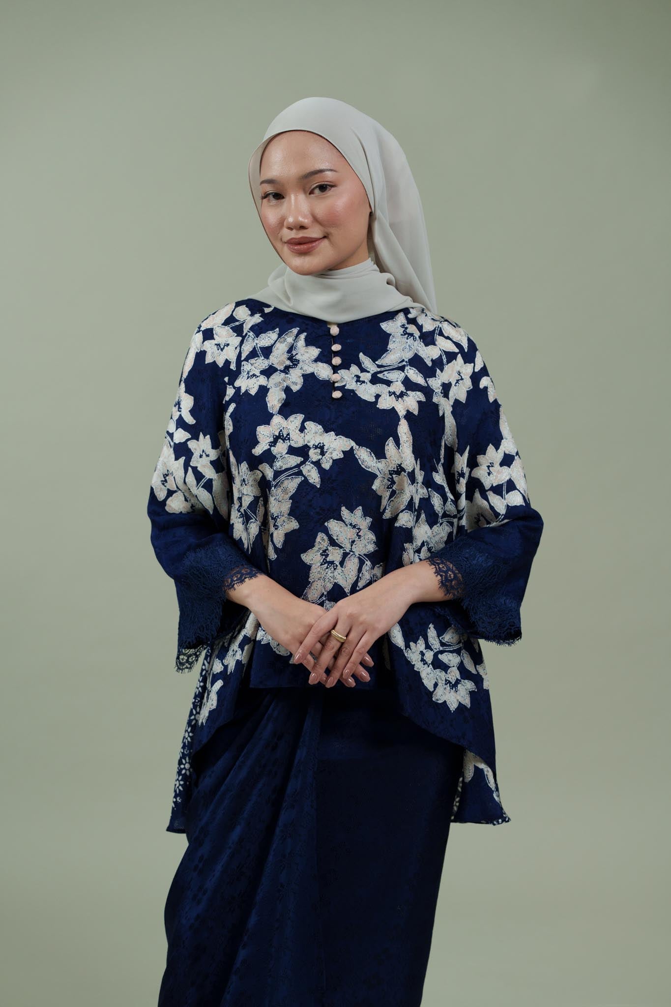 Kurung Moden AZALEA LACE 05-01 BLU 02