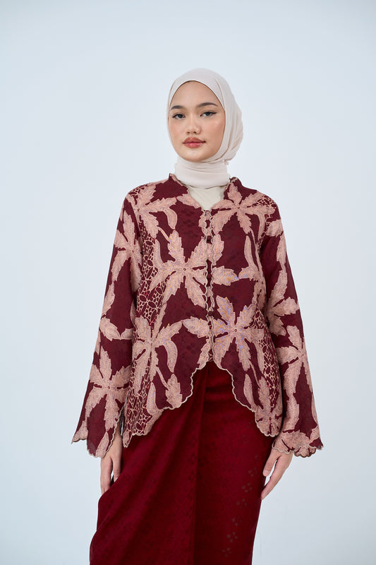 Delia Kurung Pendek in Maroon
