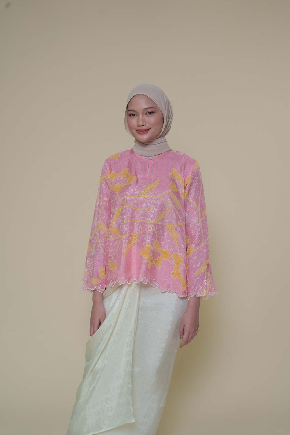 Kurung Pendek Sulam SARINA (05-30 PNK)