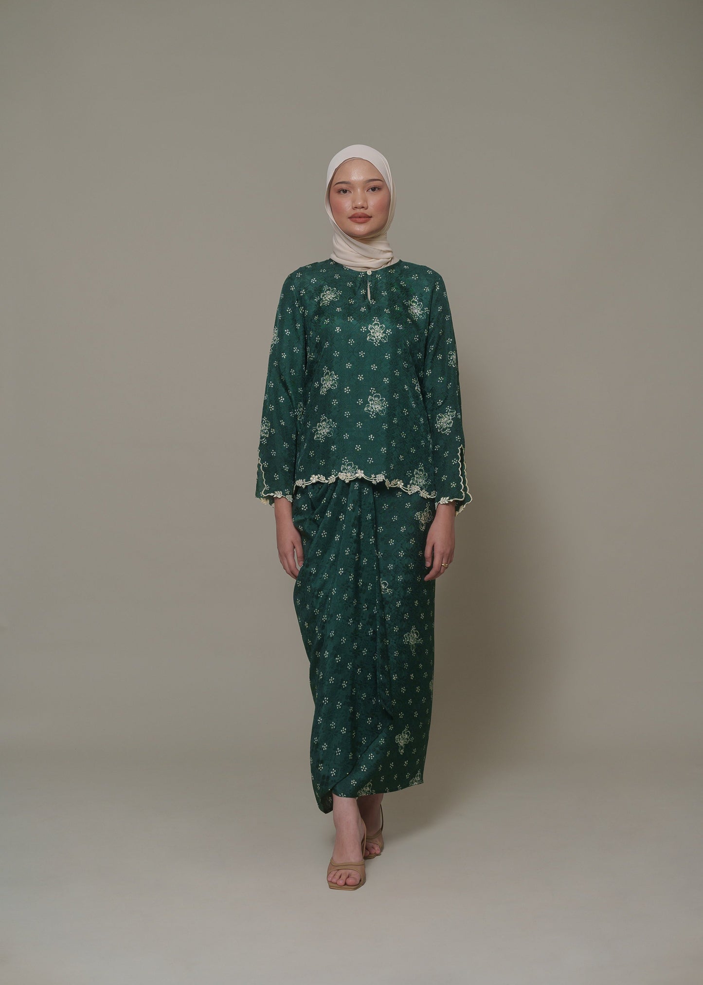 Kurung Pendek Sulam SARINA (05-08 GRN)