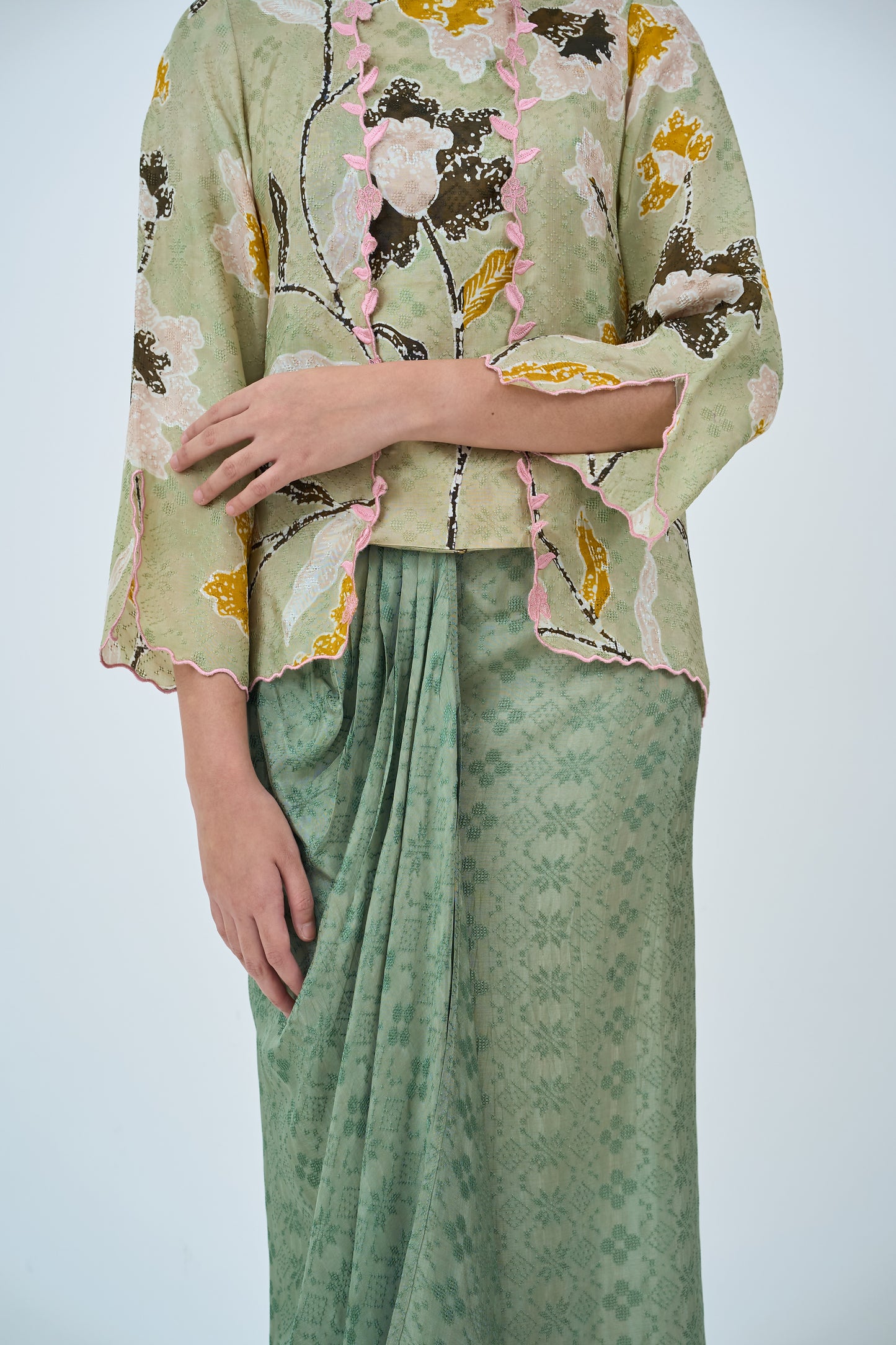 Kutu Baru AIRIS (05-100 GRN)