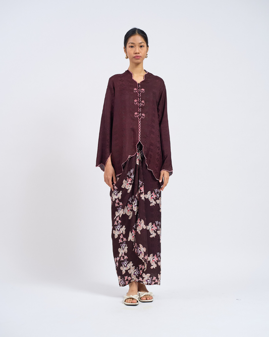 Sofea Kebaya Pendek in Burgundy