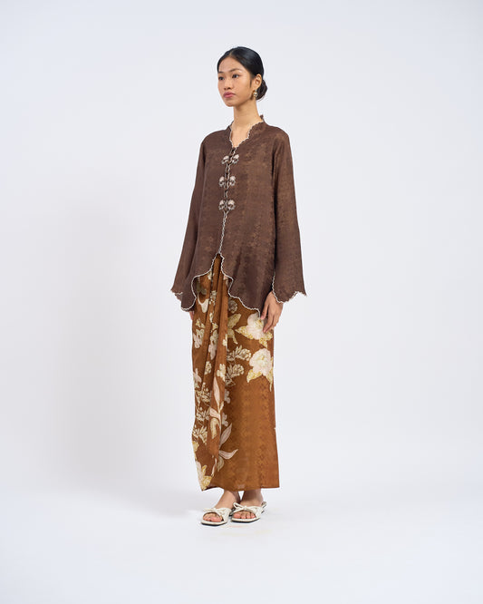 Sofea Kebaya Pendek in Brown