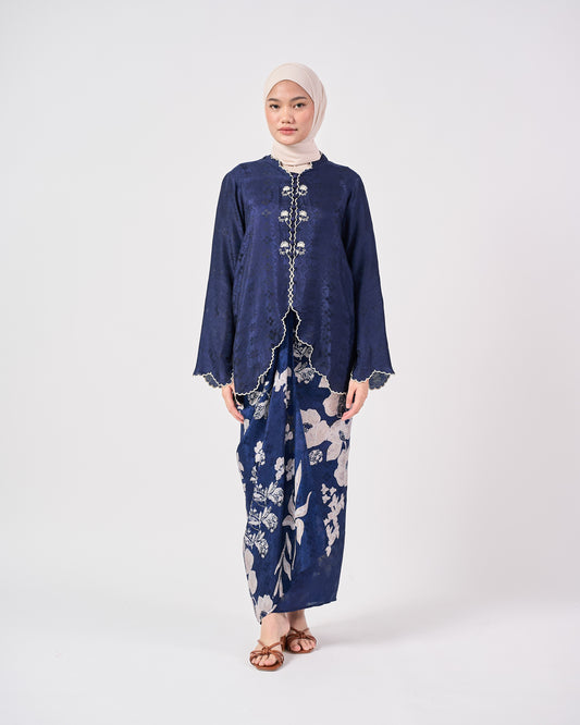 Sofea Kebaya Pendek in Blue