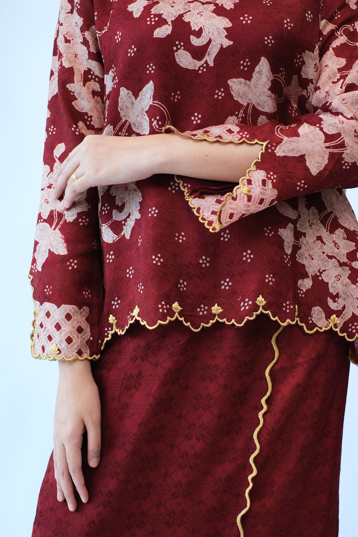 SARINA SULAM 04- 12 MRN with embroidery skirt