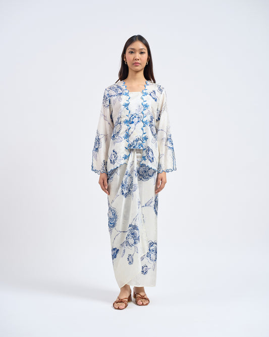 Airis Kebaya Pendek in White