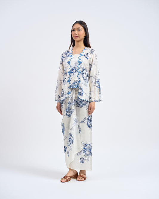 Airis Kebaya Pendek in White