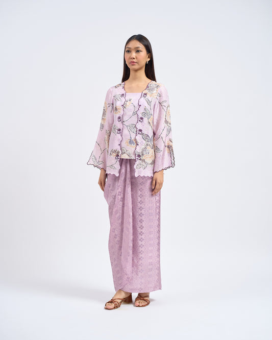 Airis Kebaya Pendek in Purple