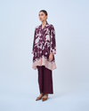 Wardah Kebarung in Burgundy