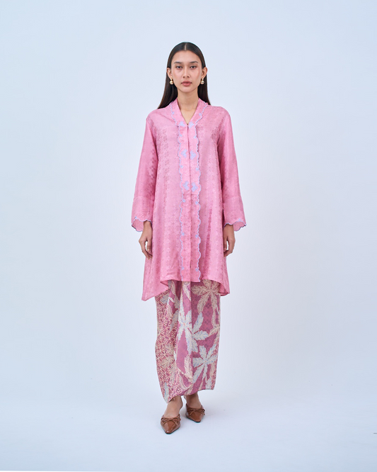 Aria Kurung Panjang in Pink
