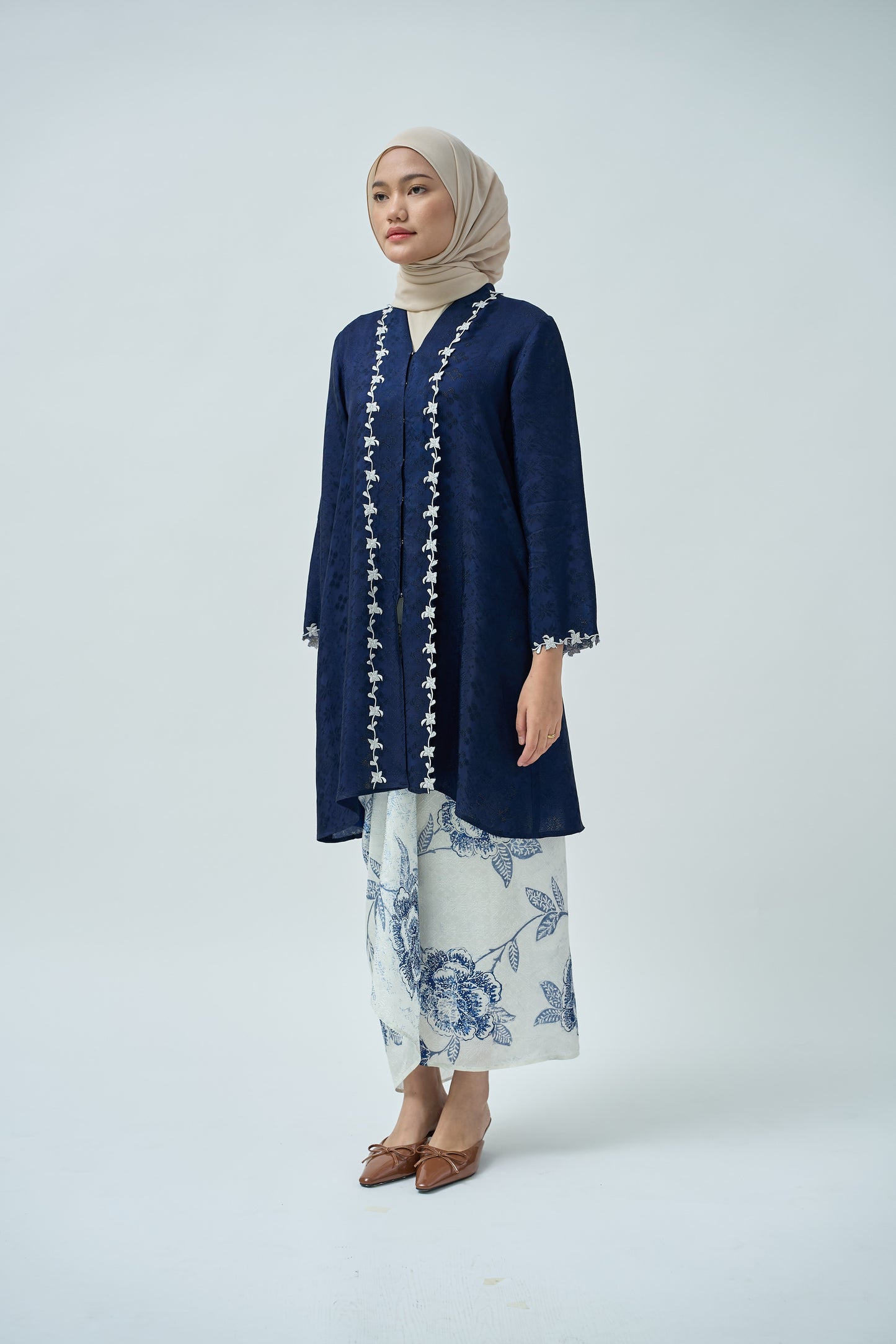 Kebarung Moden WARDAH (05-129 BLU)