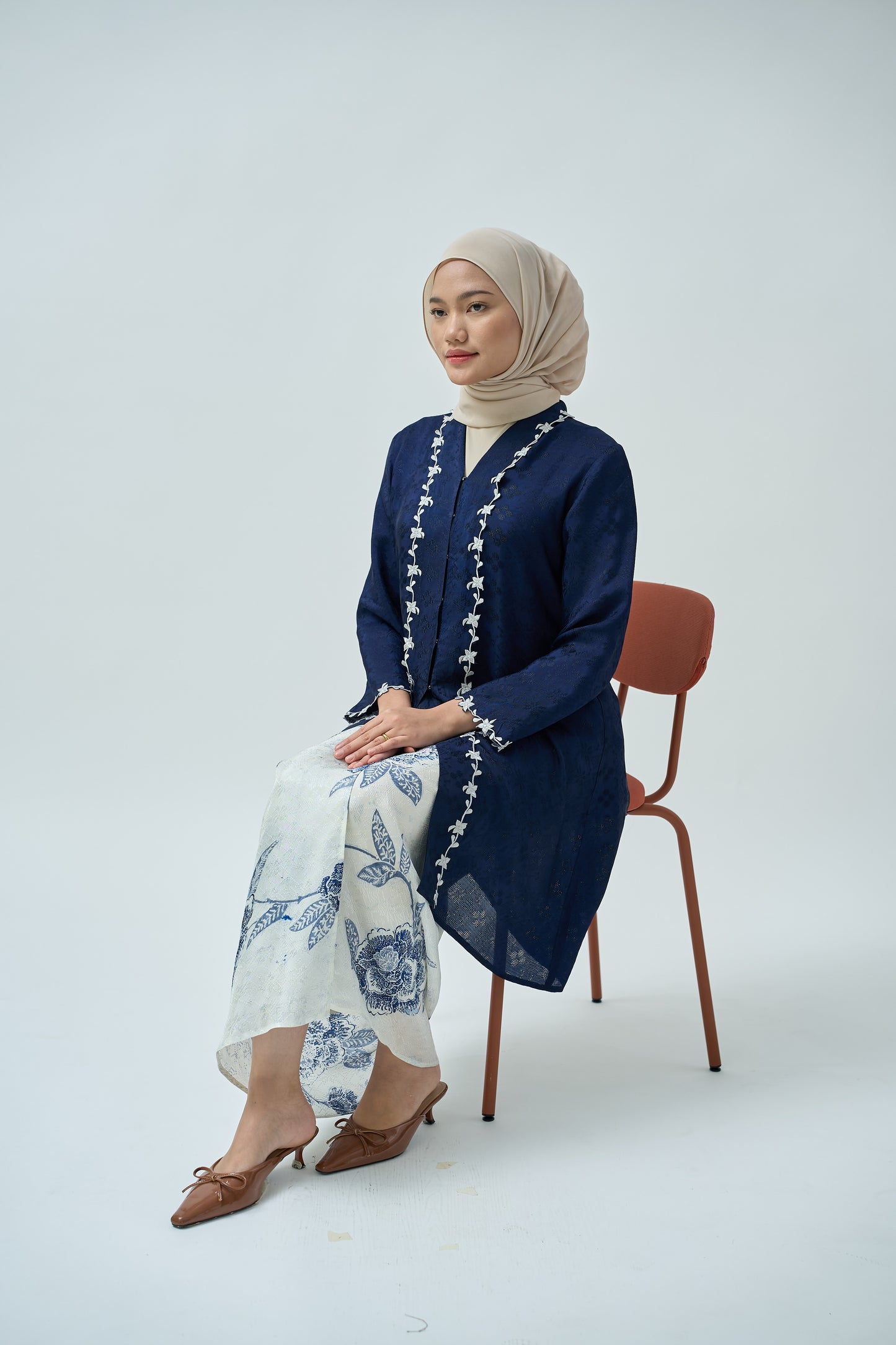 Kebarung Moden WARDAH (05-129 BLU)