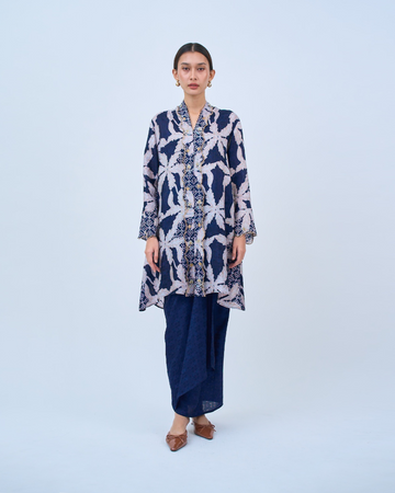 Wardah Kebarung in Blue