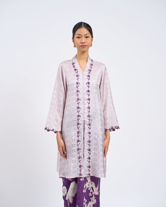 Wardah Kebarung in Purple