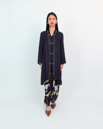 Wardah Kebarung  in Blue