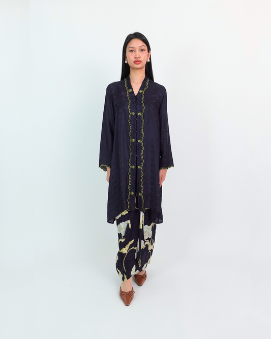 Wardah Kebarung  in Blue