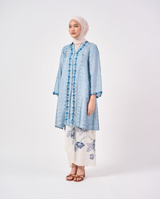 Wardah Kebarung  in Blue